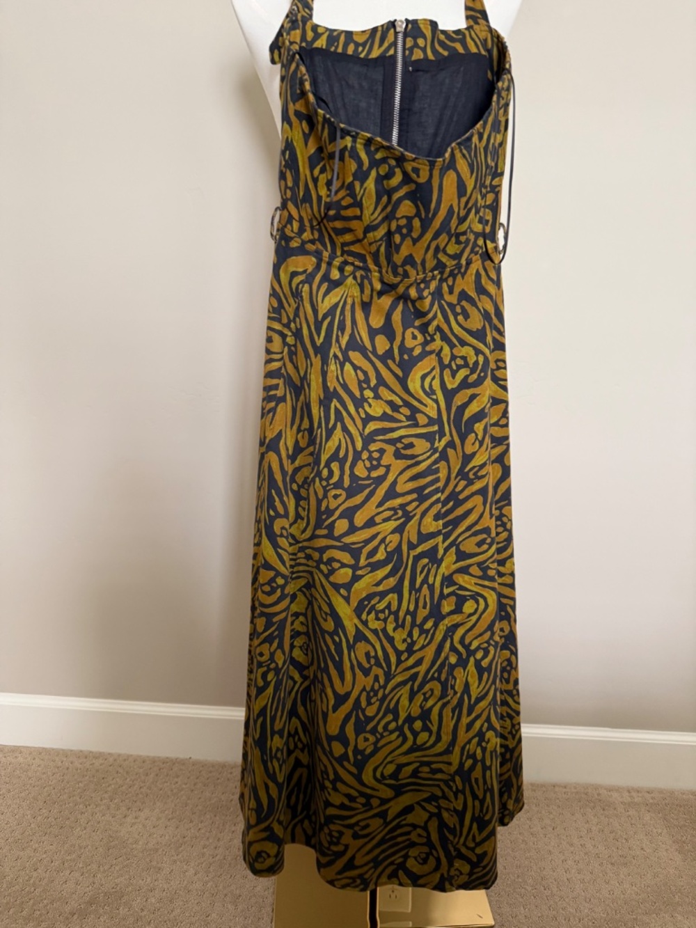 Nicholas Dress - Picture 2 of 5